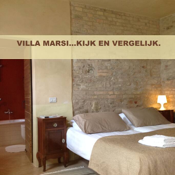 Slapen in kamer Roma Villa Marsi