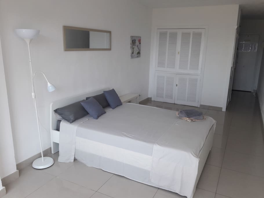 Double Bed
