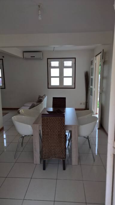 SALON - SALLE A MANGER