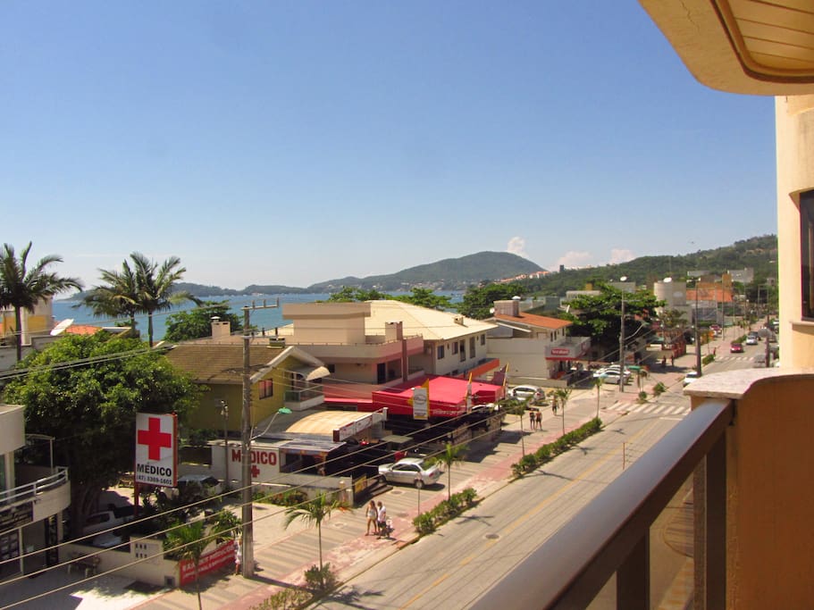 Vista da sacada do apartamento ao sul.