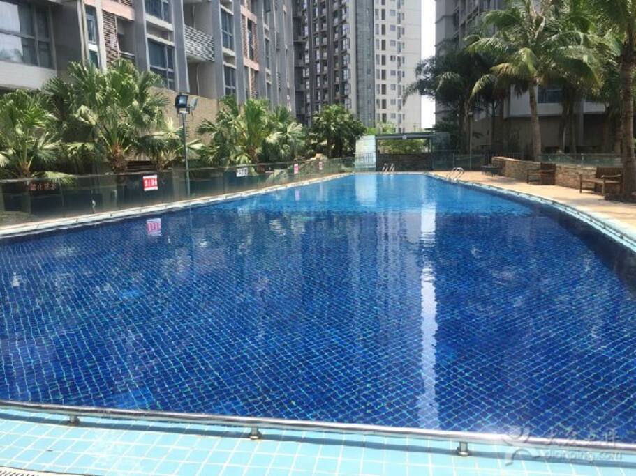 游泳池