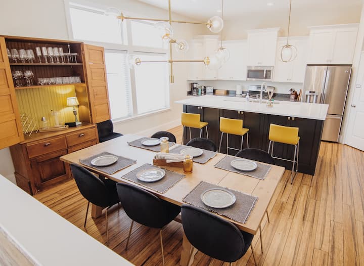 The Blue House on Main Midway, UT Houses for Rent in Midway, Utah