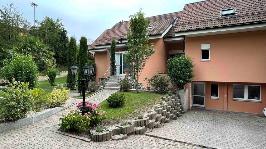 Charming family home in Montreux with jacuzzi