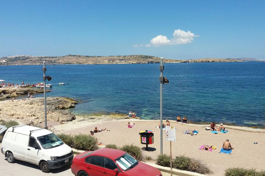 7 minute walking distance from the apartment