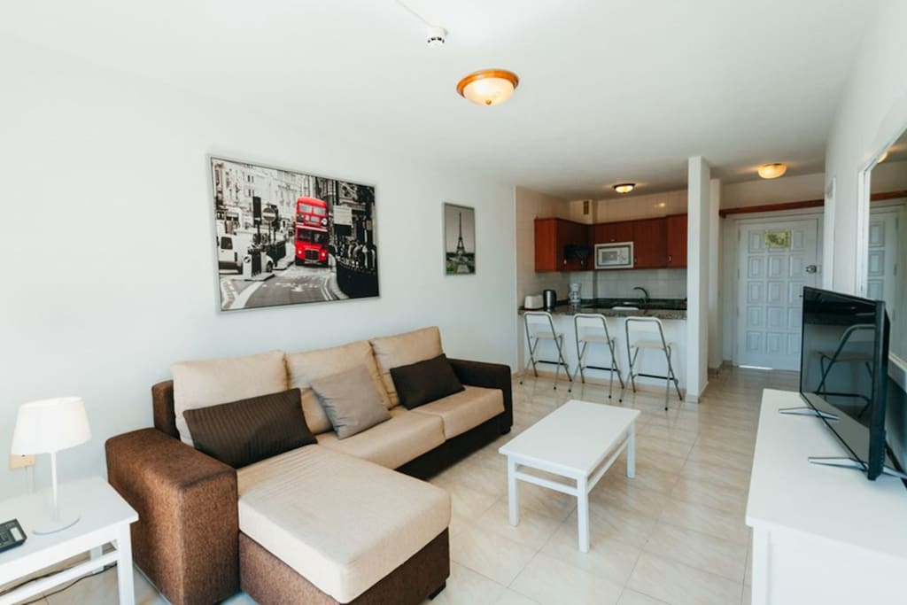 Renovated apartment, decorated modern, spacious and comfortable.
