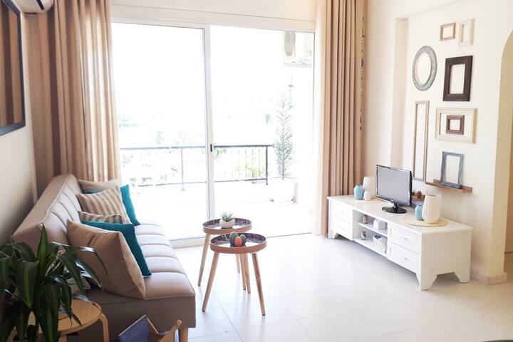 RELAXING 1 bdrm/ POOL, NEAR BEACH & FREE WI FI