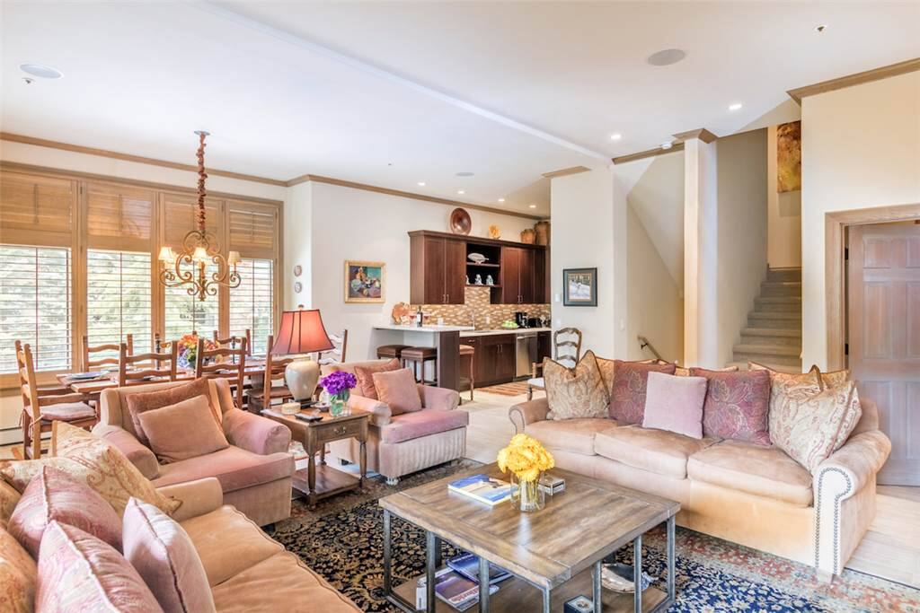 Telluride, great room, Village Creek 8
