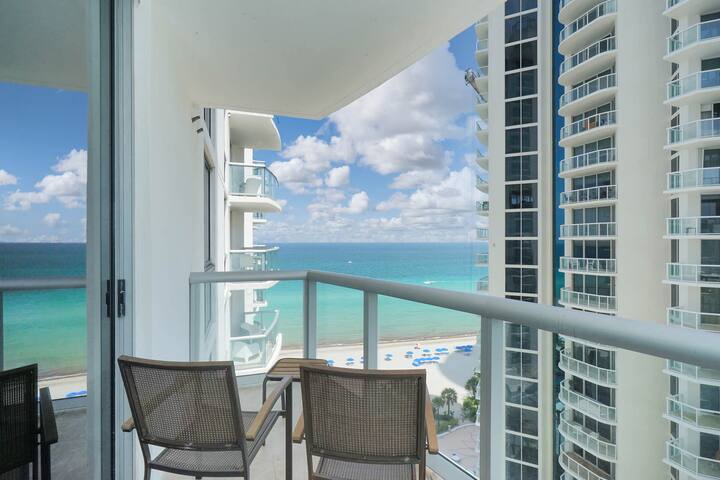 ☀1BD Beach Hotel☀ sleeps 4 + baby