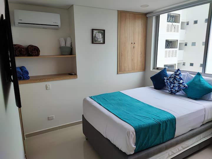 Hlavná spálňa. Manželská posteľ