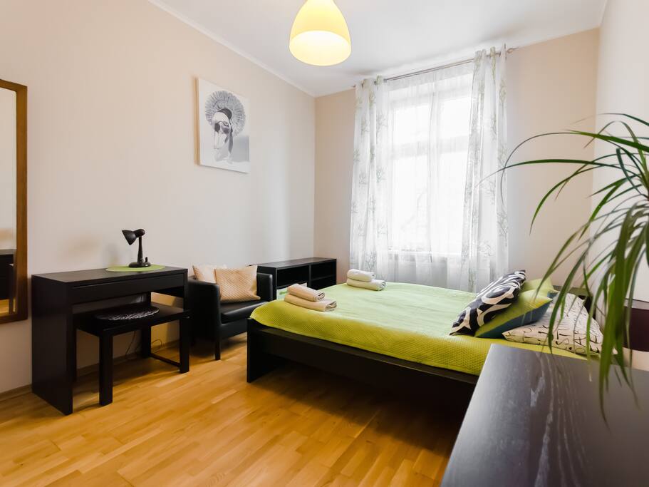 pokój
room