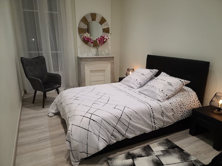 Chambre 2 balcon lit double