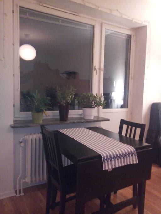Drawing room kitchen table