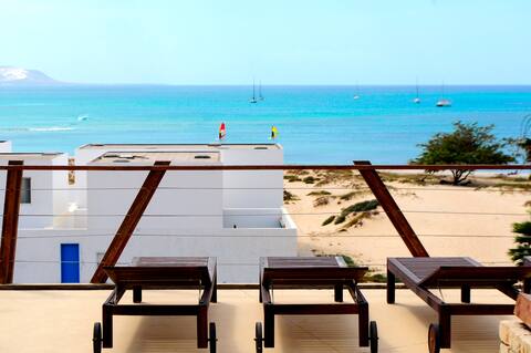 Ikaza - The Flat "B" Close To the Estoril Beach