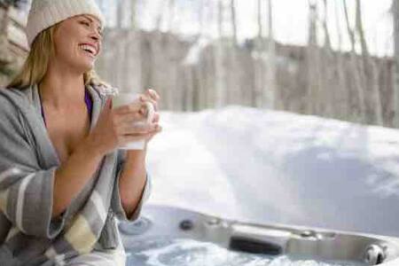 Safe Clean Retreat Private Hot Tub & Balcony