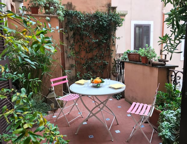 Home in Rome Easy life