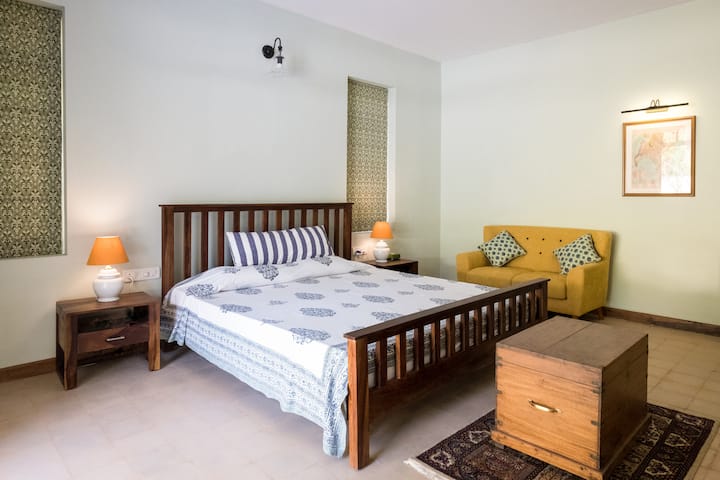 Ground Floor Bedroom 1 (Poolside)