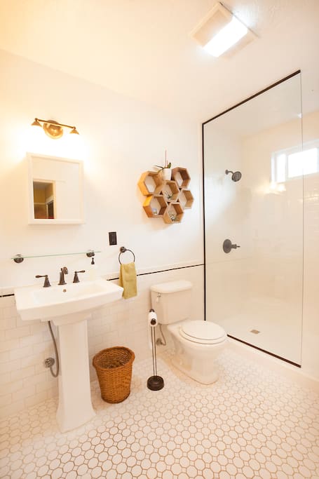 The Sage and Water Room's beautiful shared bath.
