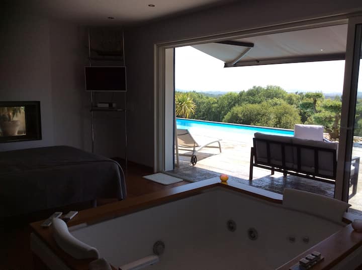 Maison Au Milieu De 9 Hectares & Piscine Chauffée - Espelette