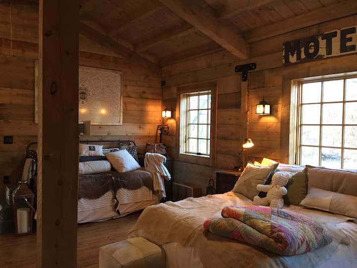 Louisburg Vacation Rentals & Homes Kansas, United States Airbnb