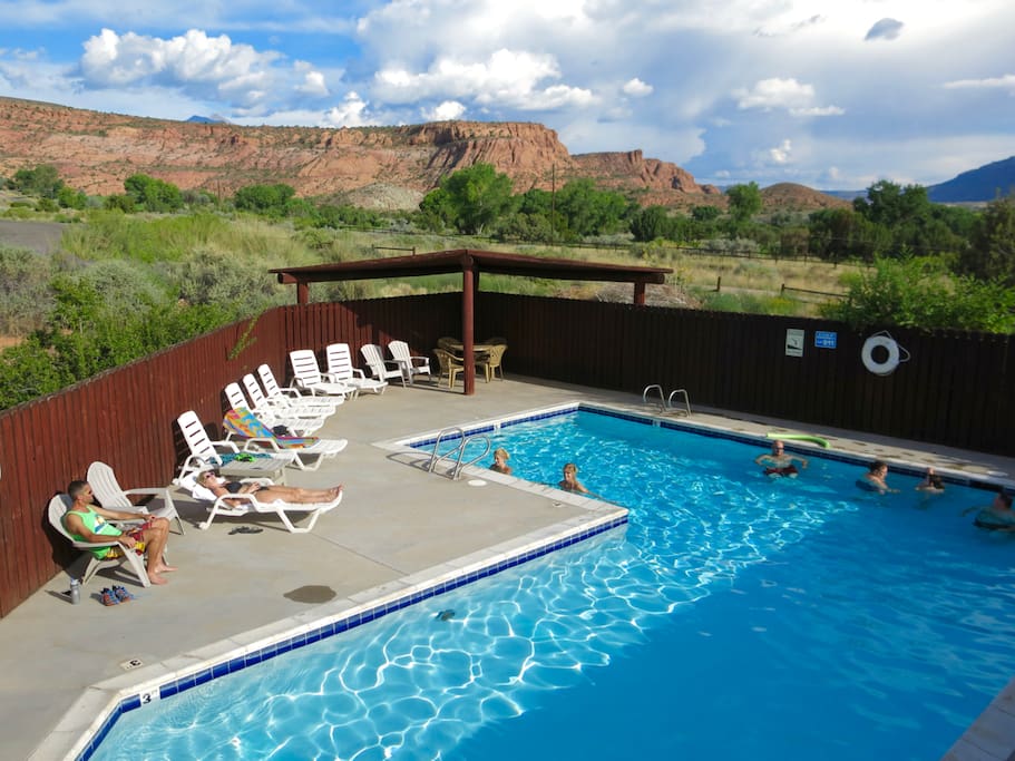 Castillo Pool