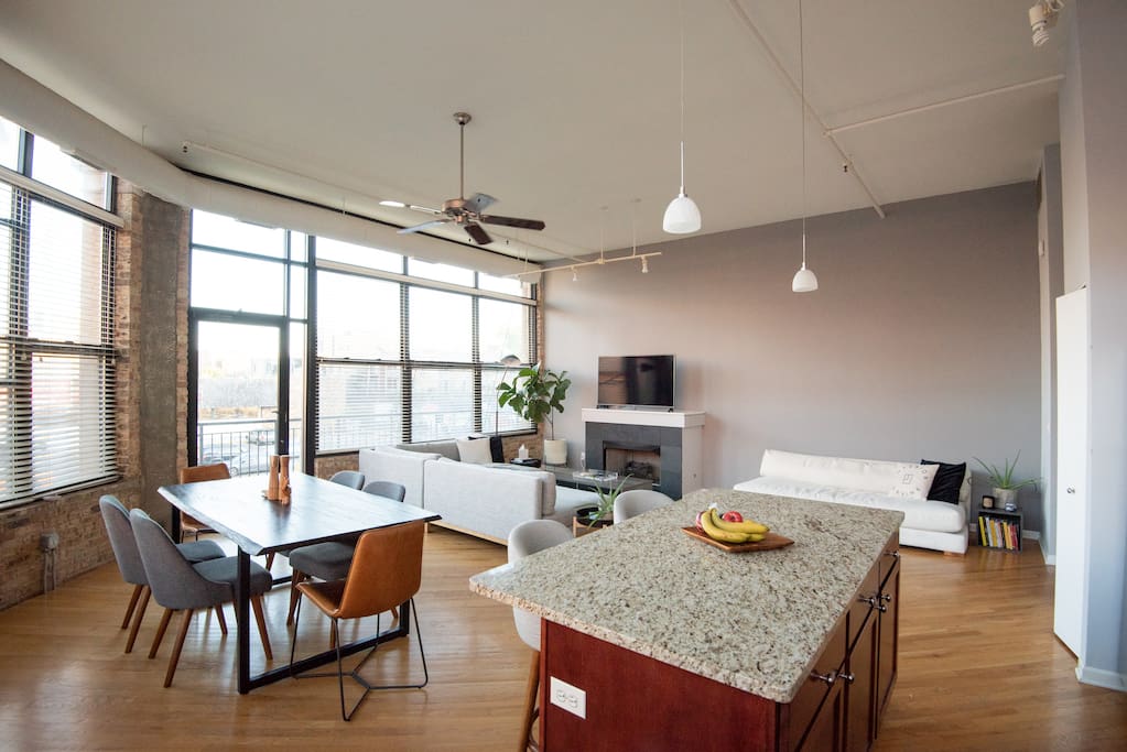 Living room - Full view