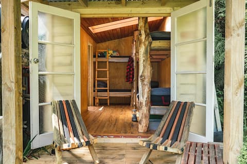 Glamping At Johns Hut, Country Pines