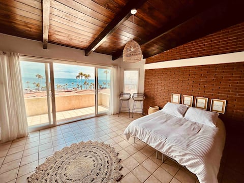 Jewel of Baja! Ocean Views! Private Beach and Pool
