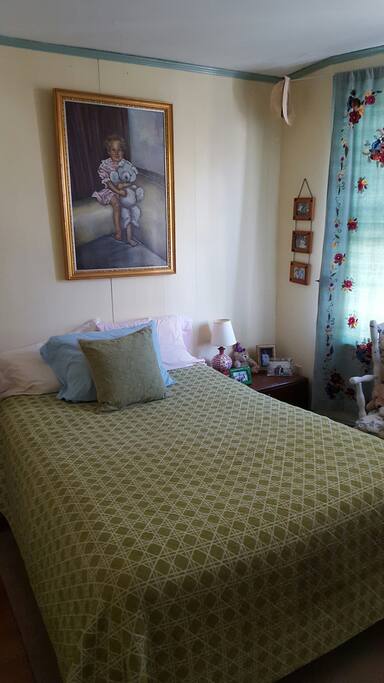 1 of 5 bedrooms