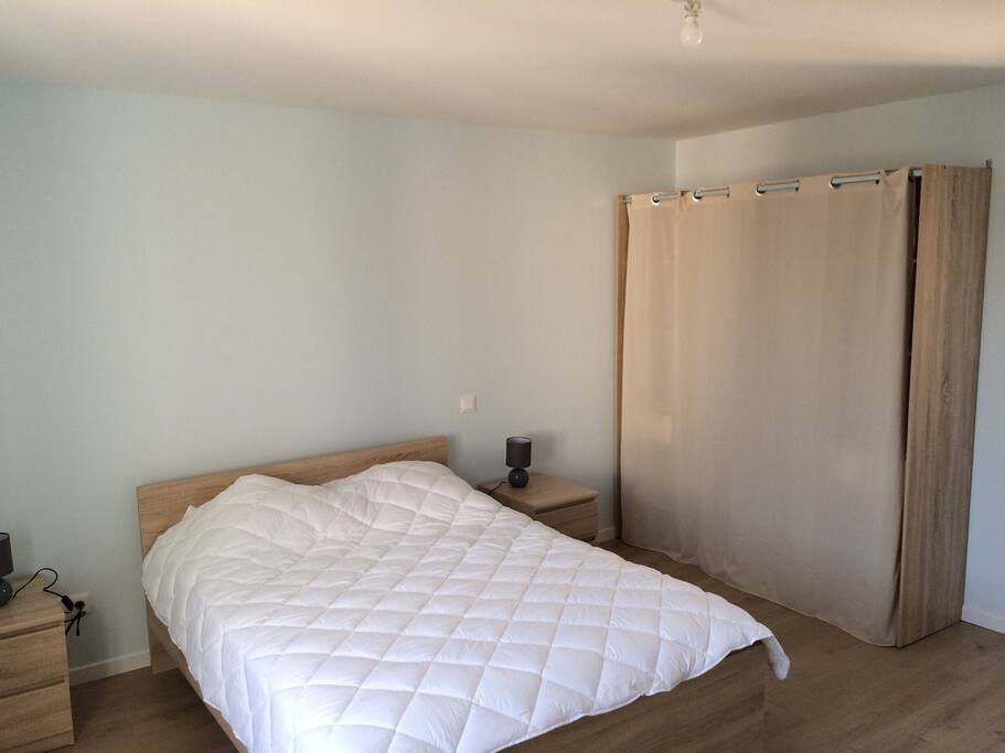 1ère Chambre lit double + dressing