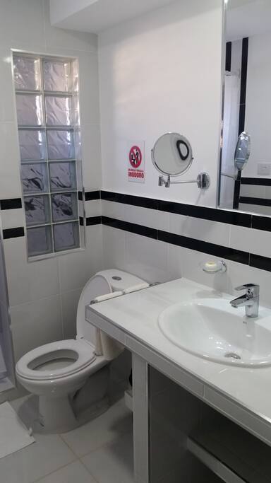 DORMITORIO 1 BAÑO
