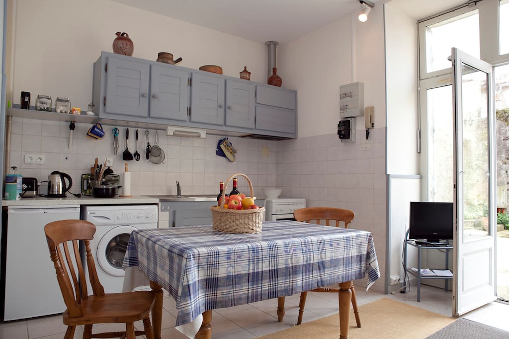 Studio kitchen