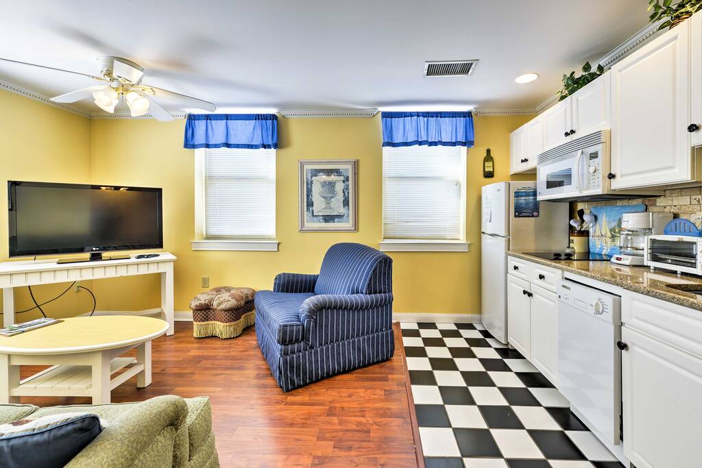 After a long day on the beach, rest easy in this quaint, vibrant space.