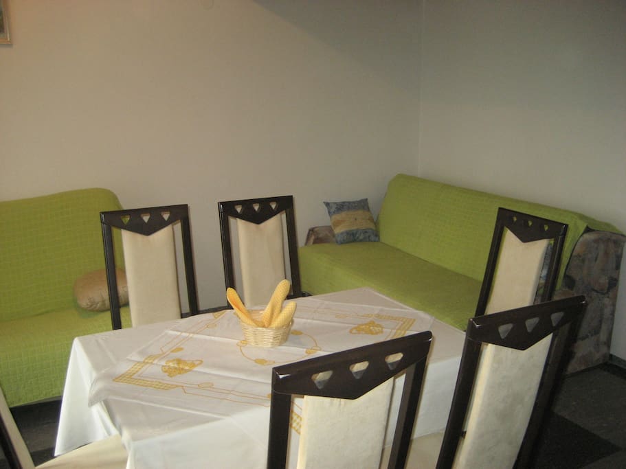 Apartment A04