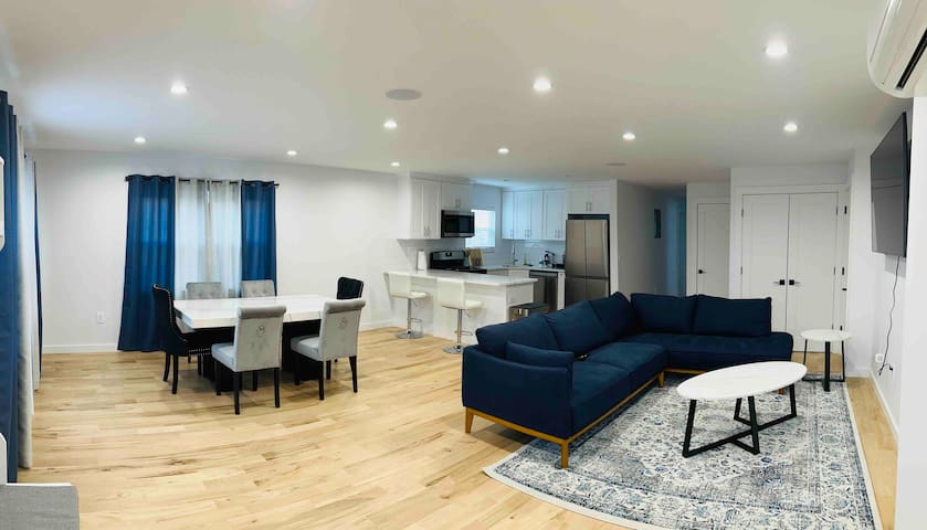 Luxury Home Nearby JFK (Private Suite)
