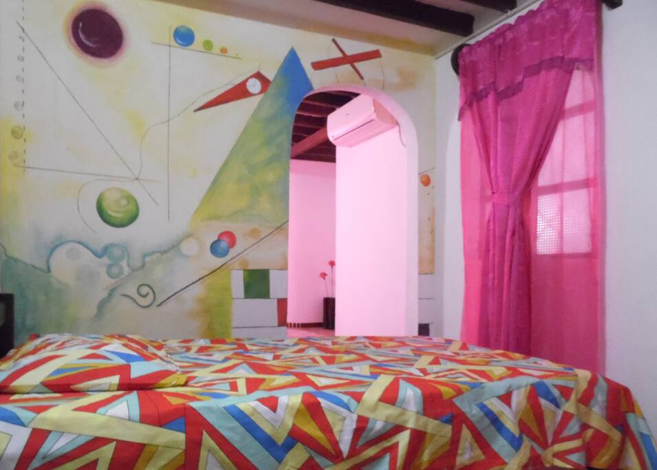 Single bed in the 2-bed private room