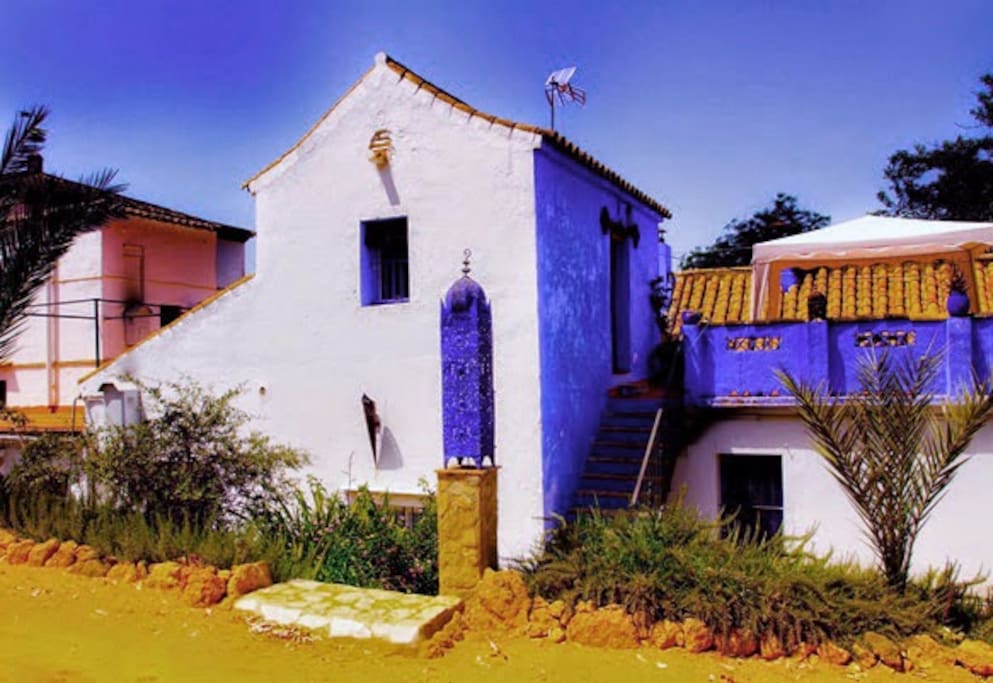 Alminara (antiguo granero palomar)