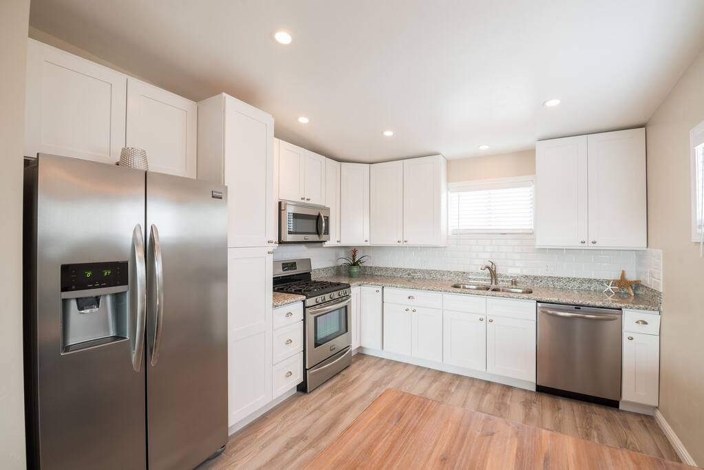 Fully equipped and updated kitchen!