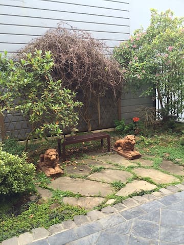 Classic Elegance Pacific Heights gallery image 3