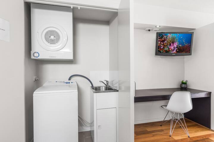 2 Bedroom Suite gallery image 5