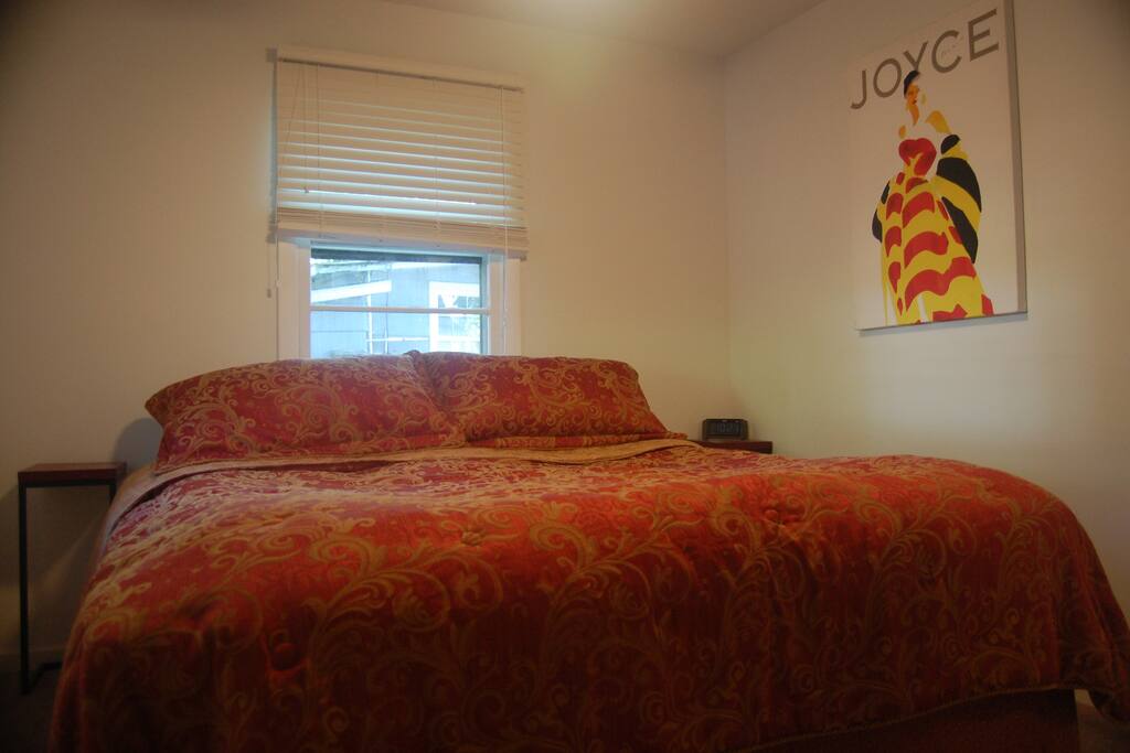 King bedded room