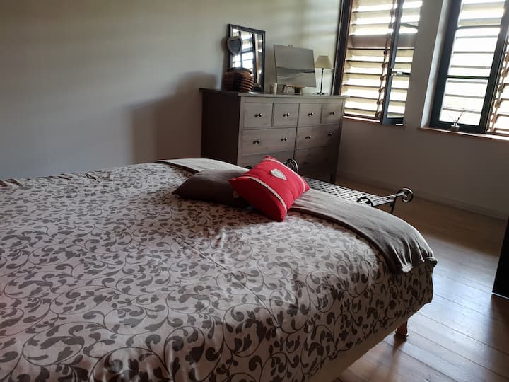 غرفة النوم 1