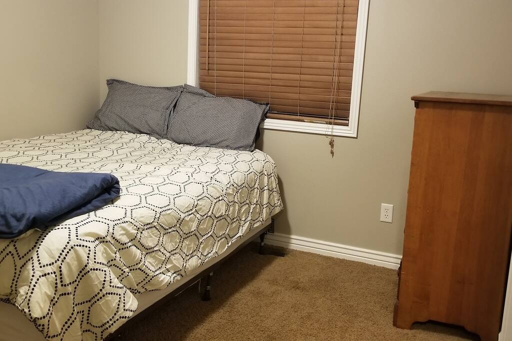 Private bedroom with queen size bed