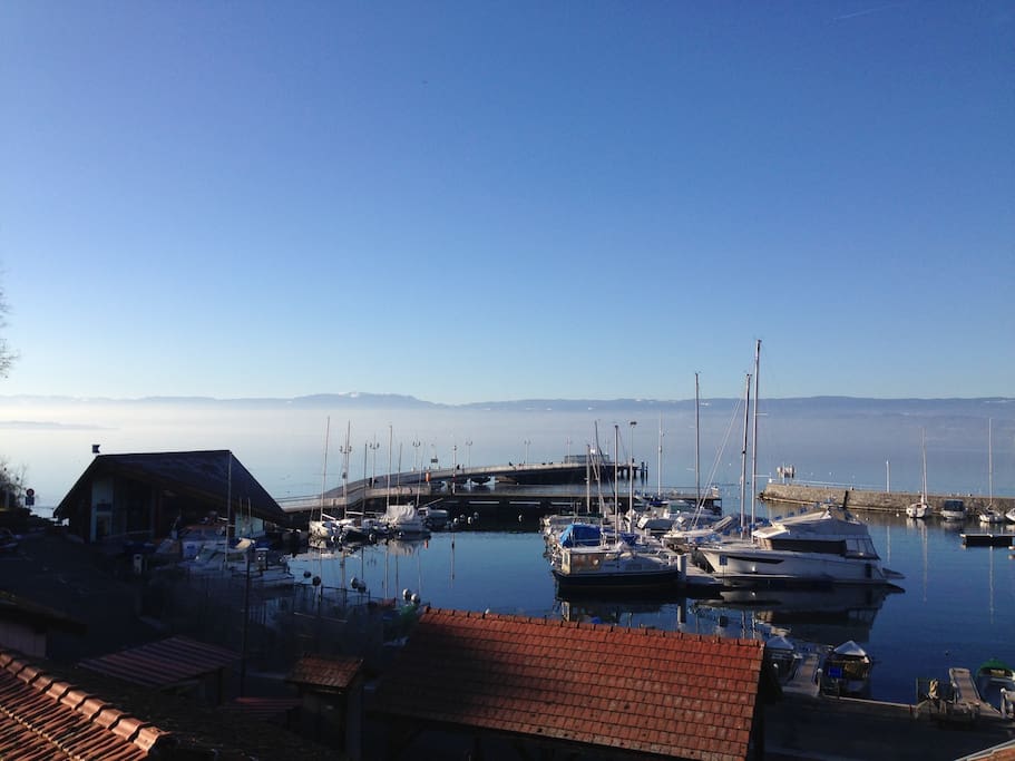 Le port des pêcheurs et au bout le débarcadère