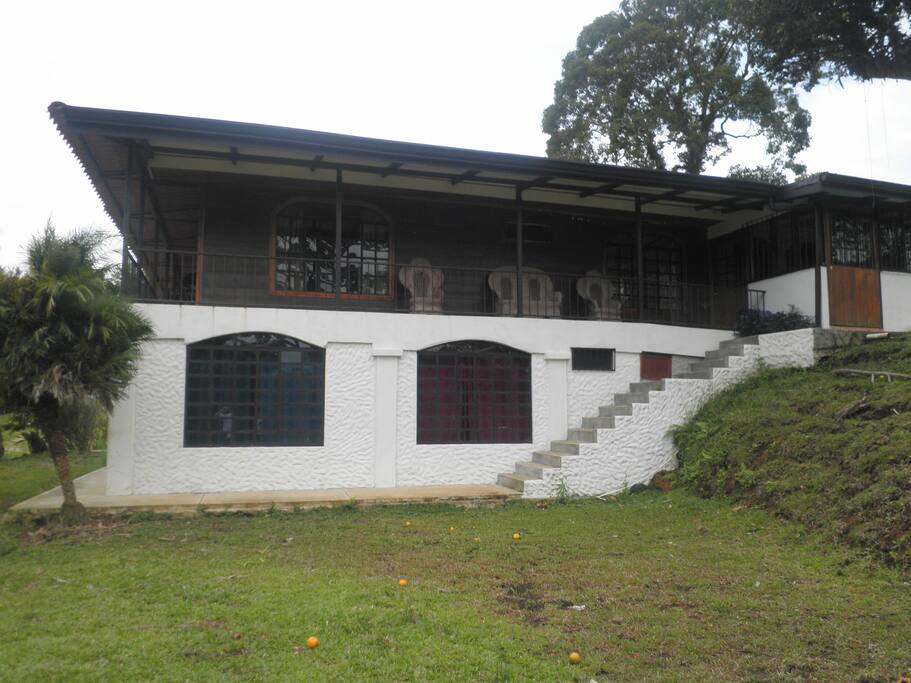 parte posterior de la casa