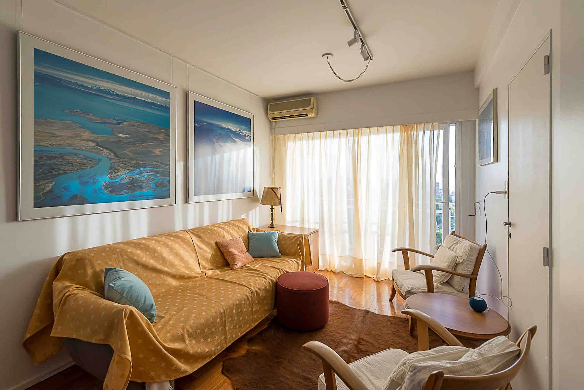 Bright studio overlooking the river in Vicente López