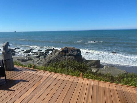 Beachfront cabin located near Brookings, Ore.