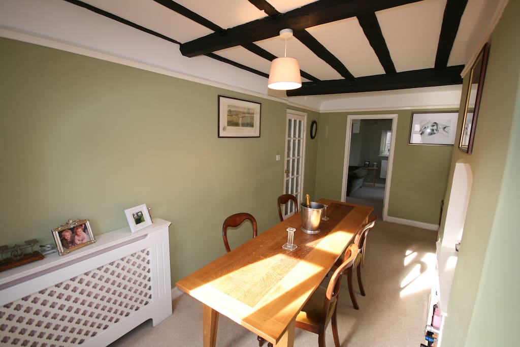 Dining room.