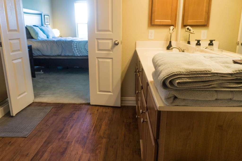 Private bathroom, always clean.