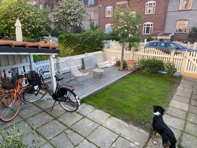 Moderne, rummeligt byhus tæt ved centrum gallery image 4