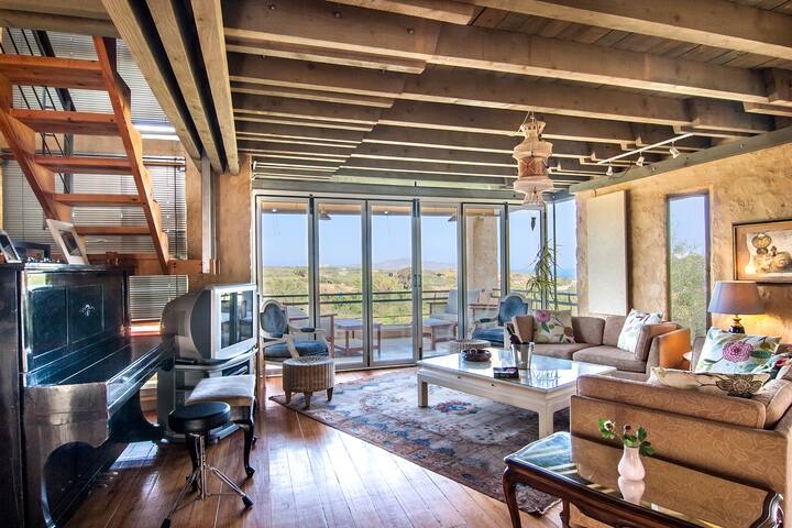 Luxury self catering villa close to the beach gallery image 5